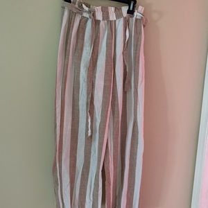 brown & white paper bag pants